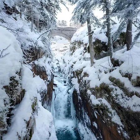 Σπίτι διακοπών Eden Des Pyrenees Avec Sauna